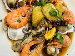 -老东镇啤酒屋海鲜加工·蒸汽海鲜·海鲜烧烤(台东店)