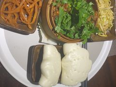 -乐领拈花溪·林涧食韵