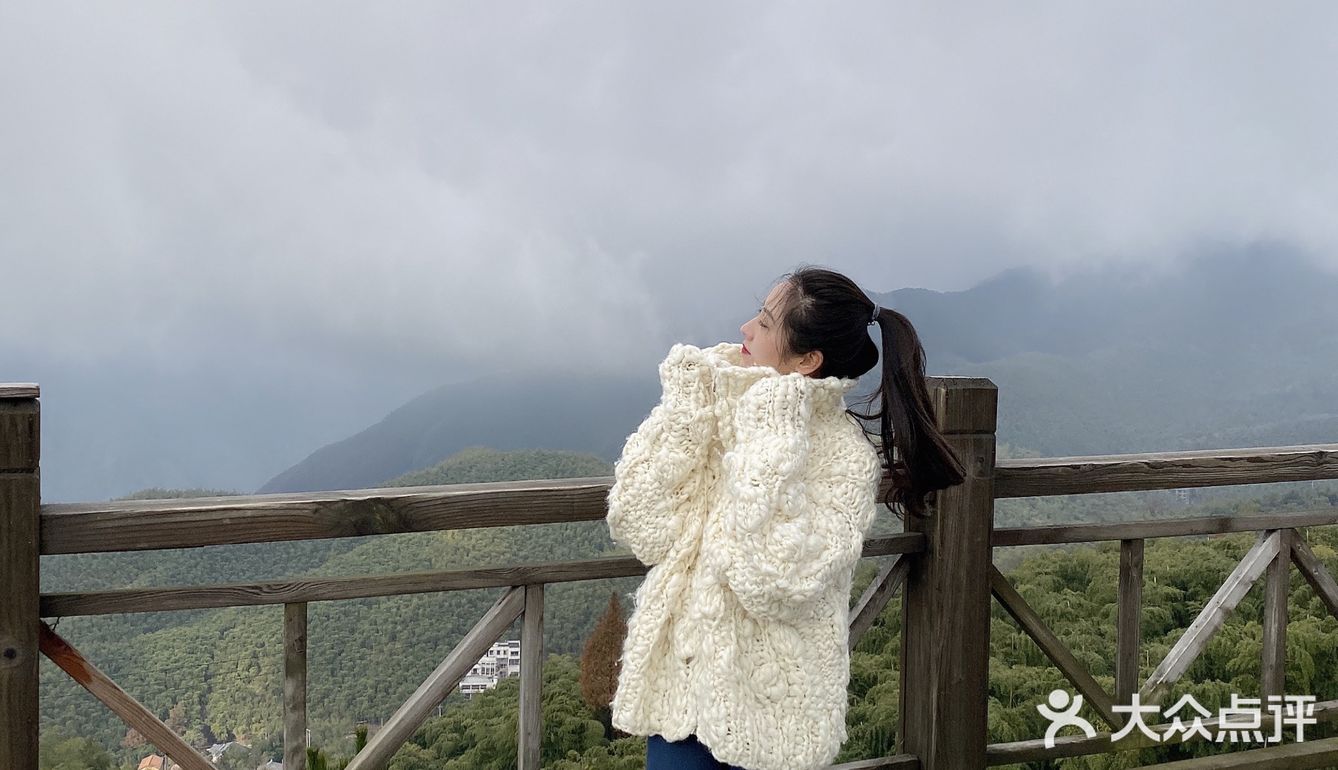 来山里呼吸一下新鲜空气