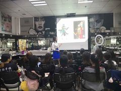 -首脑美容美发化妆美甲培训学校(龙岗校区)
