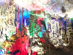 -巴马水晶宫
