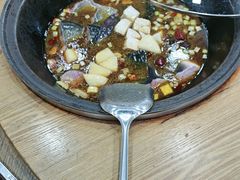 -屯老二农家铁锅炖·行业领军者(梅江店)