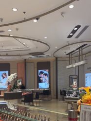 -周生生Chow Sang Sang(新世界店)