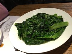 -胡桃里音乐餐厅(陶溪川店)(川湘赣菜·世界百大酒庄直供红酒·音乐表演)