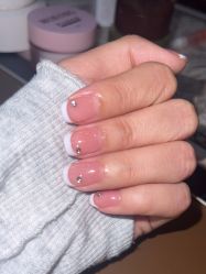 -花系美·美甲美睫精品店