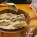 整体都可以不需要蘸碟，或者简单配个饺子醋