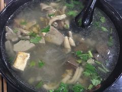 -百年尹氏汤包(环球美食荟店)