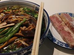 -镇南锅盖面馆(解放路店)