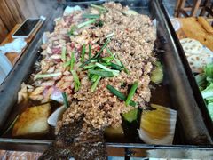 -宏兴烤鱼山庄(宣恩总店)