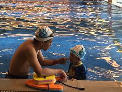 -小鲨鱼游泳培训(会展中心店)