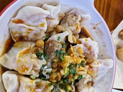 -爆炸头阿姨小四川正宗川味小吃(无任何分店)