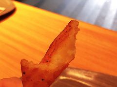 薯角-麦当劳(轻轨曹杨路店)