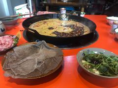 -周幺妹重庆老火锅(银泰城总店)