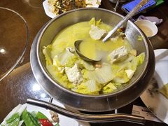 -东口码头·烧鸽子·鱼头泡饼·地方菜(金鹰悦城店)