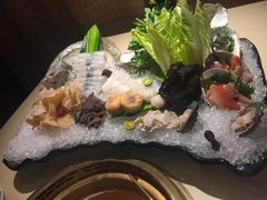 -余欢领鲜火锅(新街口店)