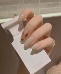 -苏彩·皮肤管理美甲美睫