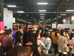 -嘿哟动霸CHUA·新潮玩运动娱乐中心·蹦床滑冰团建乐园