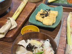 -良米山·云南野生菌过桥米线(上海首店)