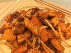 馕丁炒烤肉-巴扎美食·新疆菜·西域歌舞表演餐厅(新疆大厦店)