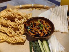 新派京酱肉丝-魏铭鱼头捞饭(嘉善店)