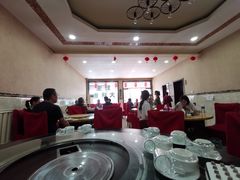 大堂-山城家常菜铁锅炖鱼