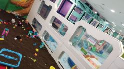 -孩子王童乐园(唐山万达广场店)