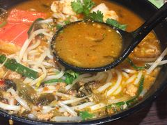 -星林居酸辣米线餐厅