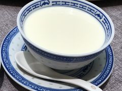 -香港百合居(LCM置汇旭辉广场店)