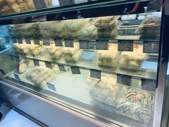 -白玉兰食品甜凤店(合生汇店)