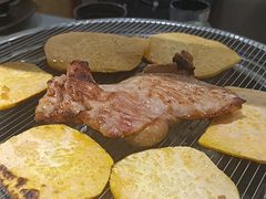 -啊美丽炭火烤肉(滑翔一店)
