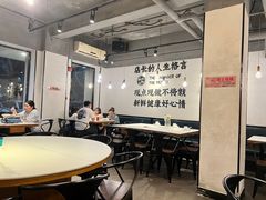大堂-火胖子肥肠煲·始于1998(南山村店)