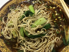 -胥佳烧鸡公牛肉面馆