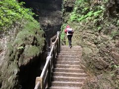 -龙水峡地缝景区