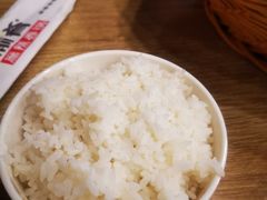 -愉肴麻辣香锅(中山路店)
