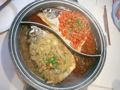 -阿瓦山寨·湘菜现炒·剁椒鱼头王(咸阳总店)