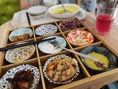 -轻蔬不用等·素食(江苏路店)