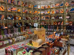 -VENCHI 闻绮(北京国贸商城店)