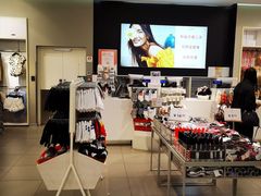 -H&M(鹏欣水游城店)