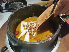 -芸山季·云南野生菌火锅(人民广场来福士店)