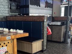 -山河屯铁锅炖·非遗东北菜(南山店)