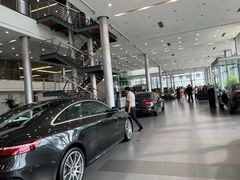 -天津波士信达奔驰4S店(卫津南路店)