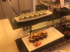 -东西风牛排馆周末烧烤自助(首都机场希尔顿店)