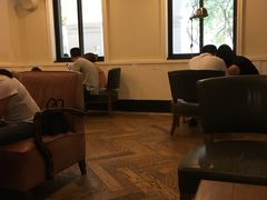 大堂-星巴克臻选(广州沙面店)