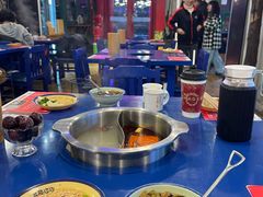 -马路边边串串香形象店(磐石路店)