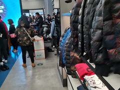 -COACH蔻驰(赛特奥特莱斯店)