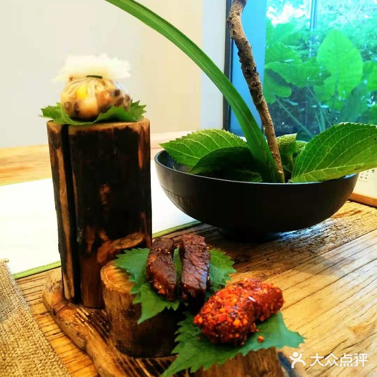 成南绝美湖景私房菜||麓·隐