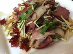 折耳根炒腊肉-石锅鱼府(二分店)