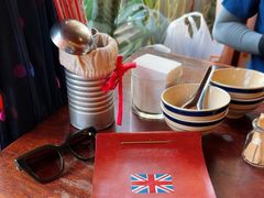 -Cuc Gach Quan Restaurant