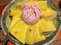 火爆面包-吕氏疙瘩汤·新鲁菜(济南万象城店)
