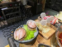 -湊湊火锅·茶憩(杭州湖滨银泰in77店)